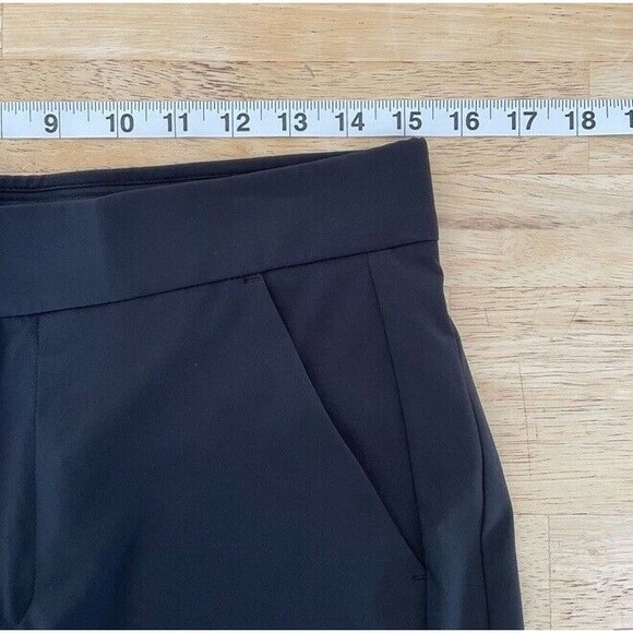 Athleta Tribeca 7" Bermuda Shorts Zip Pockets Black Stretchy Casual Commuting 4 - Picture 6 of 10